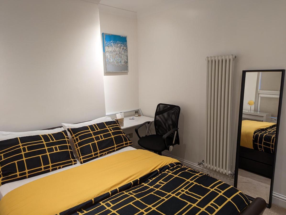Fully-Equipped Flat In The City Of Лондон Екстер'єр фото