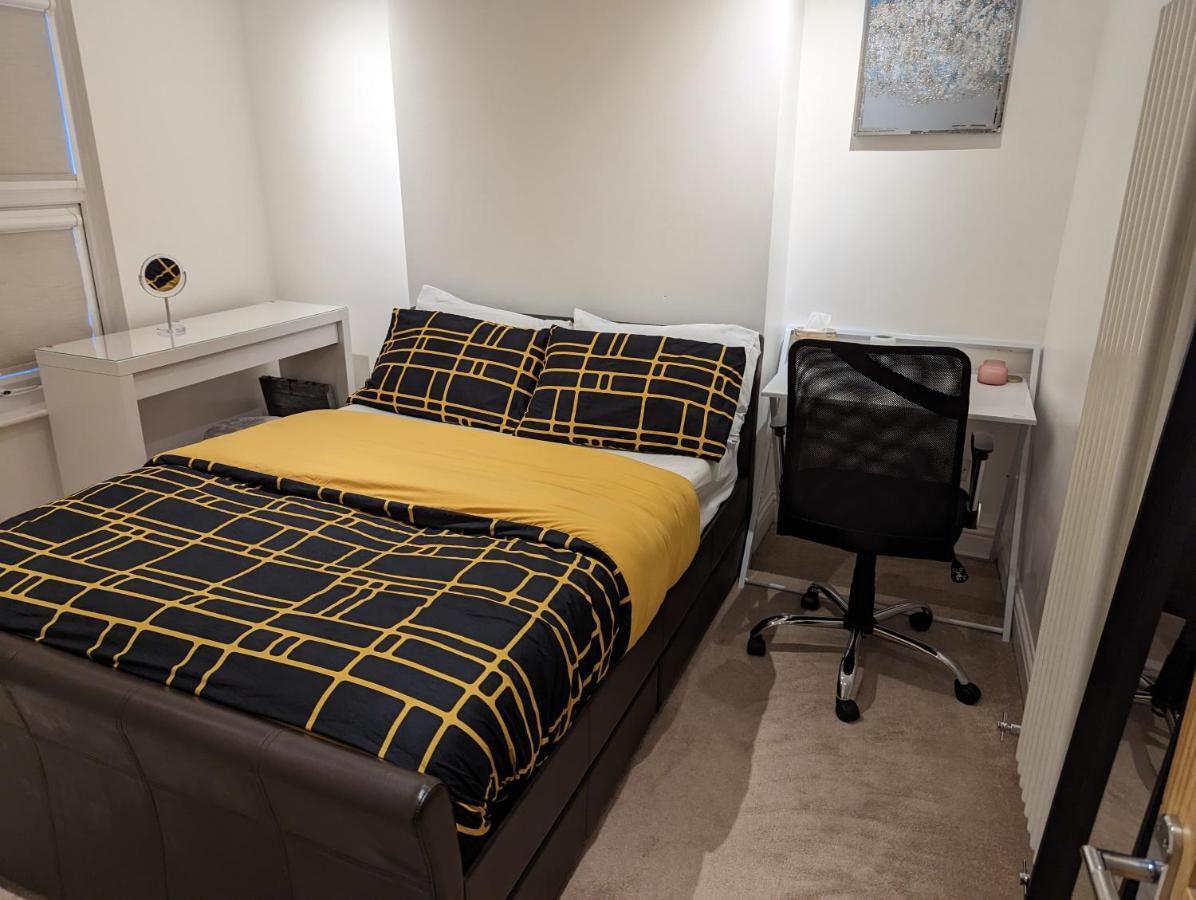 Fully-Equipped Flat In The City Of Лондон Екстер'єр фото