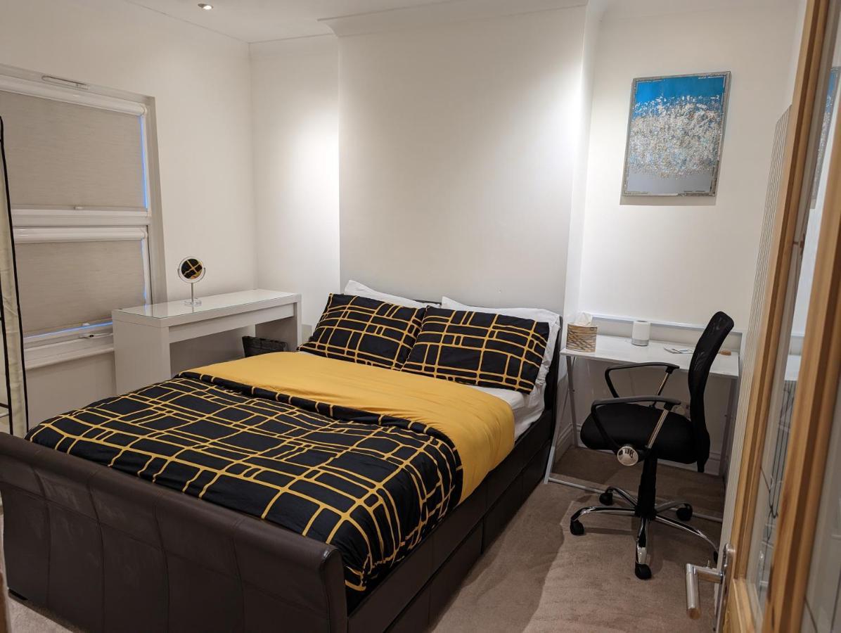 Fully-Equipped Flat In The City Of Лондон Екстер'єр фото