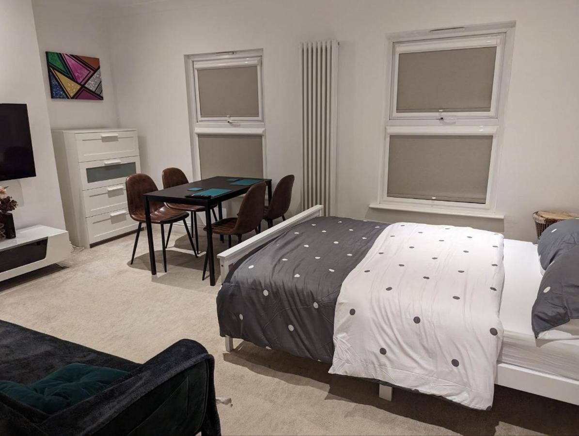 Fully-Equipped Flat In The City Of Лондон Екстер'єр фото